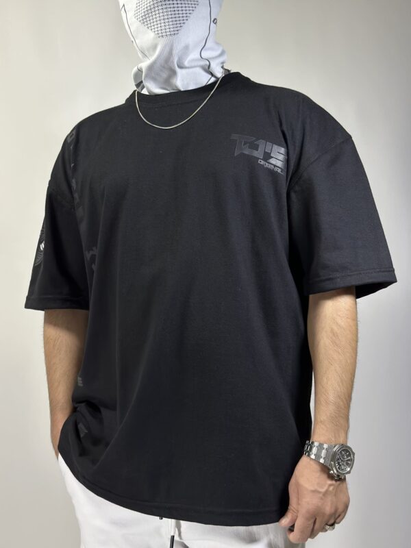 BLACK T-SHIRT