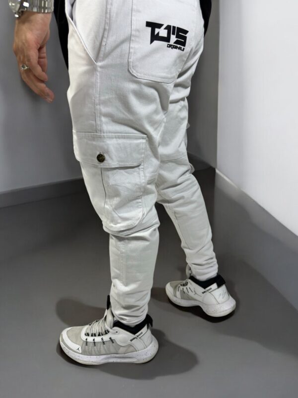 PREMIUM WHITE CARGO PANTS - Relaxed Fit - Image 3